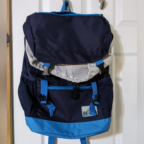 Backpack - Picture 1 of 4